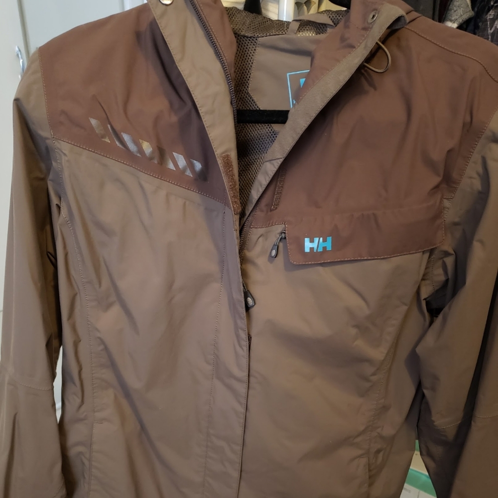 Helly Hansen brown women's coat.medium
